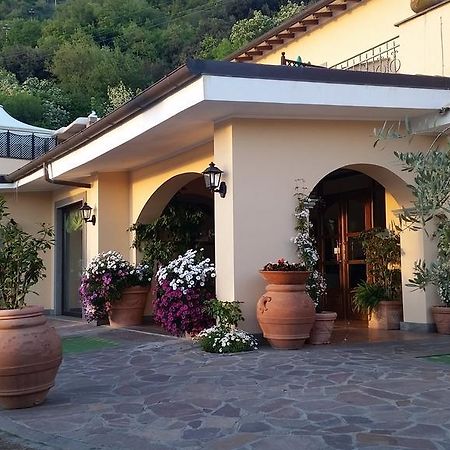 Hotel Villa Degli Angeli Castel Gandolfo Exterior photo