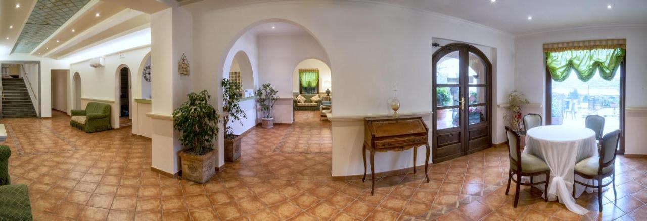 Hotel Villa Degli Angeli Castel Gandolfo Exterior photo
